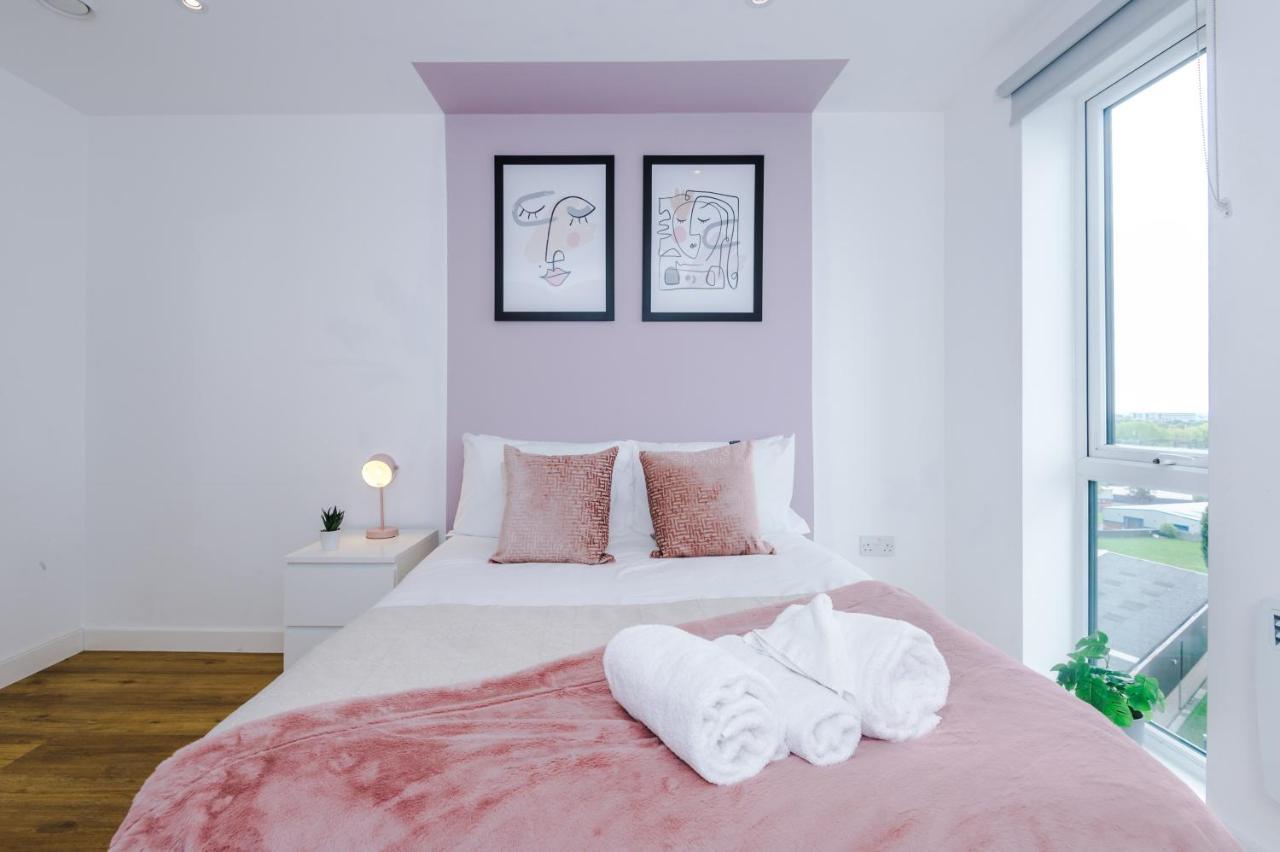 Stunning Scandi Manchester City Centre Penthouse - Sleeps 10 - Parking Exterior foto